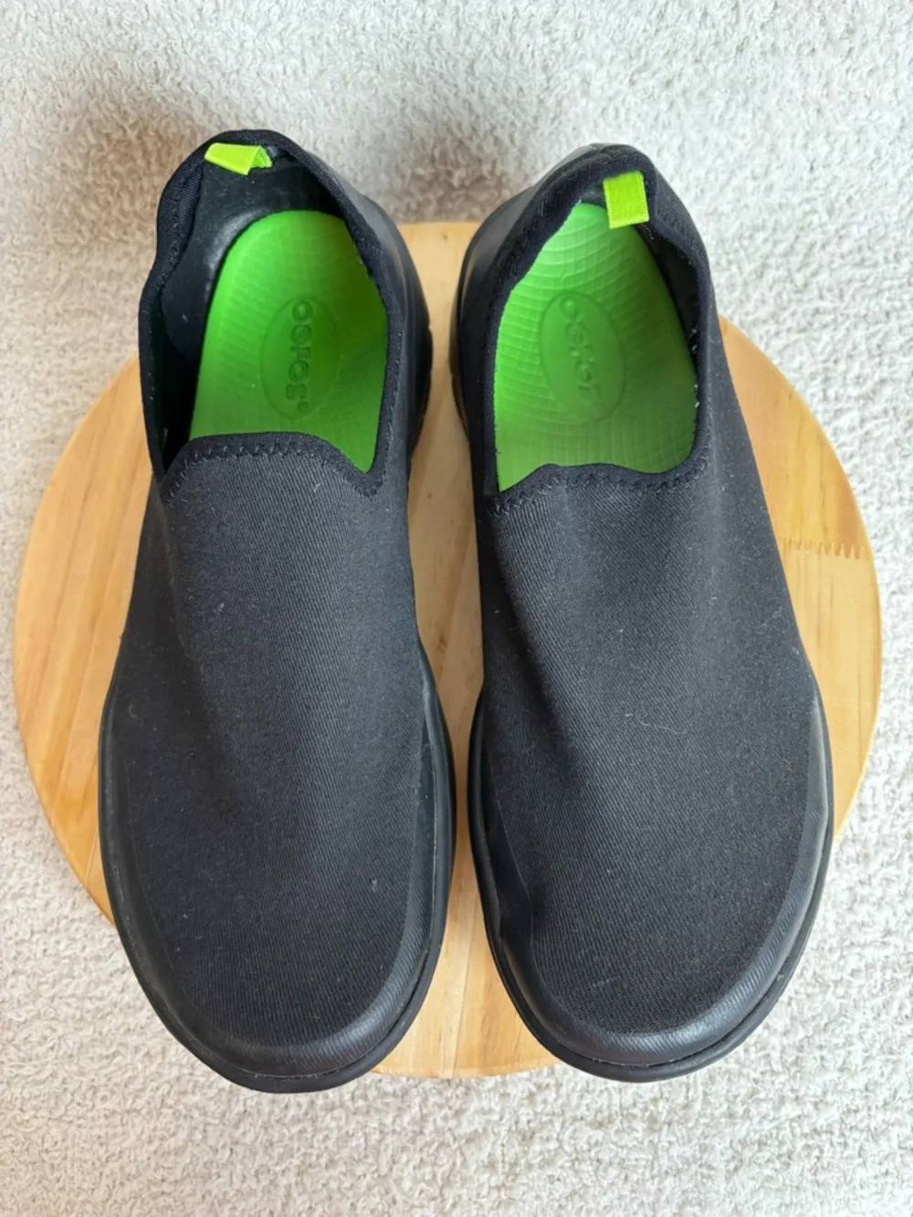 Oofos Shoes Womens 10 Black OOmg eeZee Low Slip on Recovery Sneakers